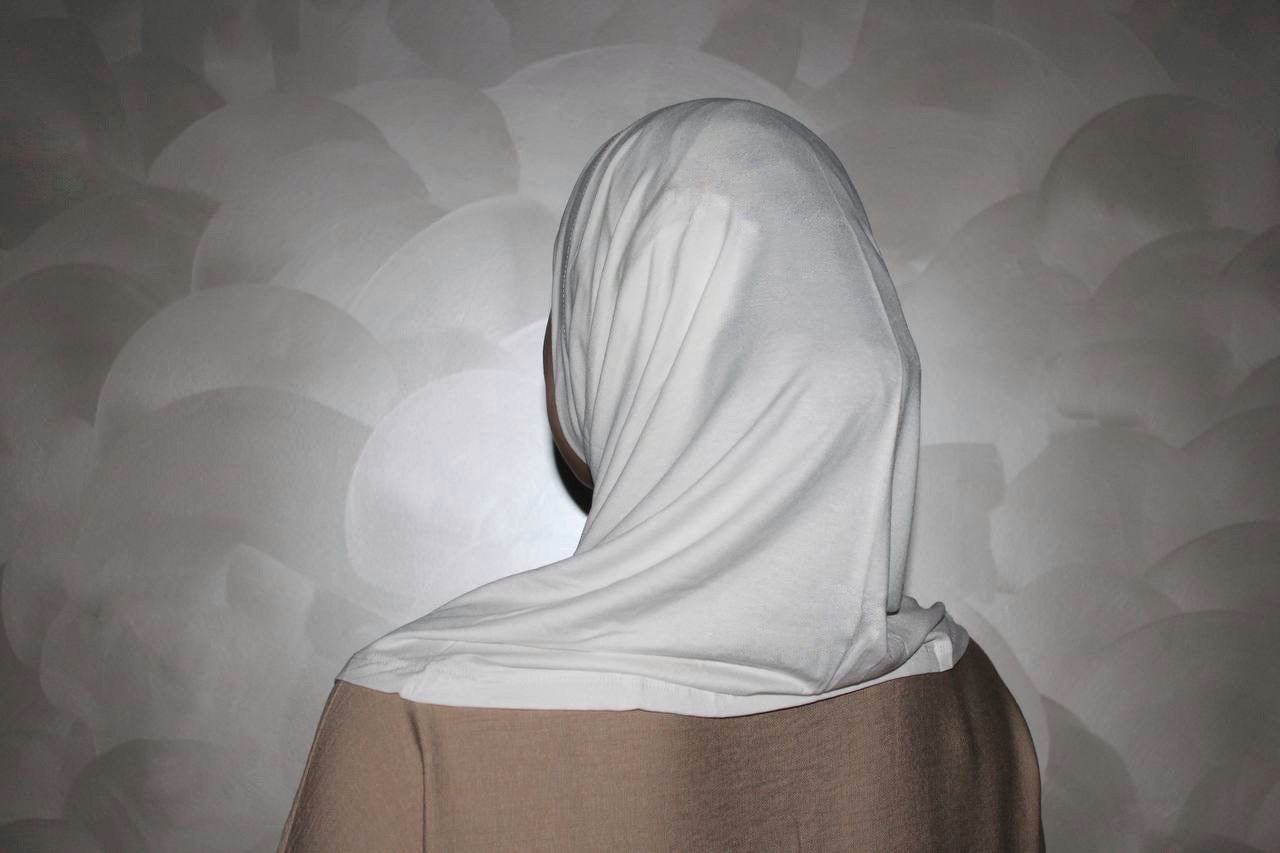 Two-Piece Hijab Set with Under Cap – No Pins Needed for Ultimate Comfort! — White